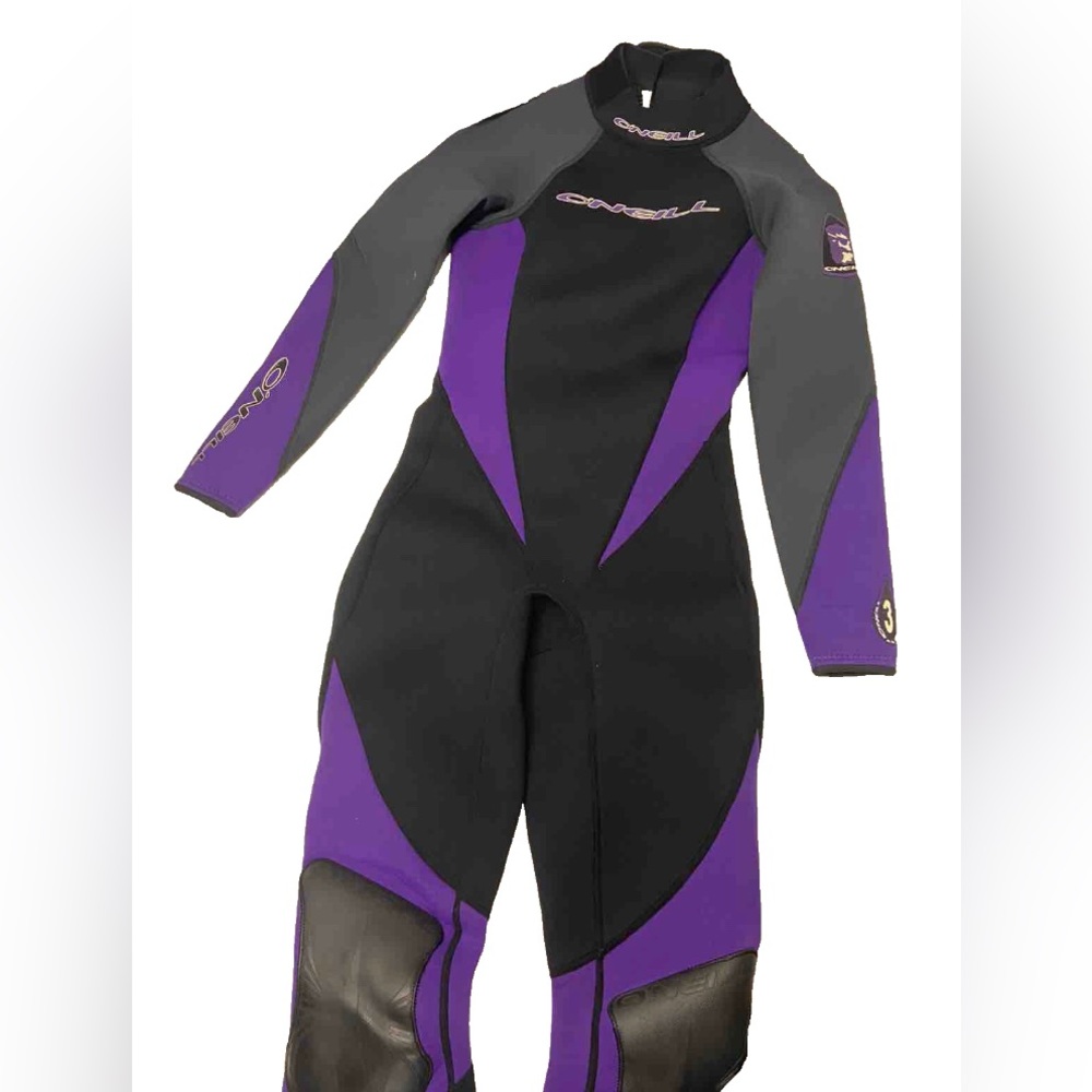 O’Neill Full Body Wetsuit, women’s 6, knee pads
